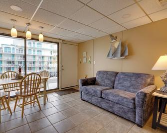 Cozy Oceanfront Condo with Pool and Beach Access! - Wildwood Crest - Sala de estar