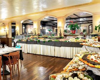 Hotel Club Relais Des Alpes - Madonna di Campiglio - Restoran