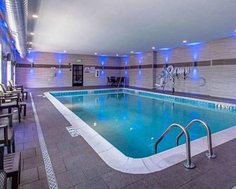 Comfort Suites Grove City - Columbus South - Grove City - Uima-allas