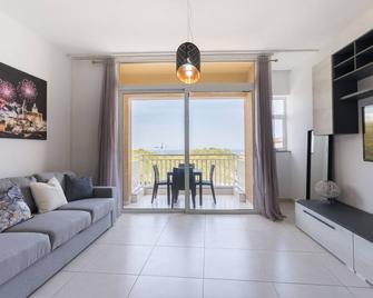 Mellieha Sea View-Hosted by Sweetstay - Mellieħa - Huiskamer