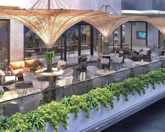 Kleopatra Dreams Beach Hotel - אלניה - בר