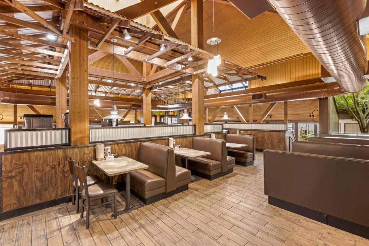 Best Western Plus Inn at the Vines thumbnail 3