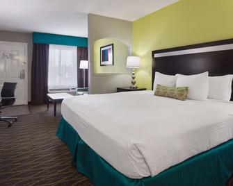 بست ويسترن إن - فلورنس - غرفة نوم