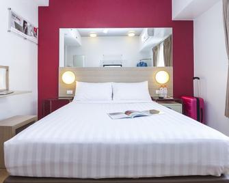 Monoloog Hotel Solo - Surakarta City - Bedroom