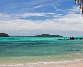 Navutu Stars Resort - Yanggeta Island - Beach