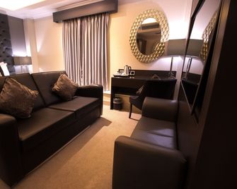 The Continental Hotel and Spa, Heathrow - Hounslow