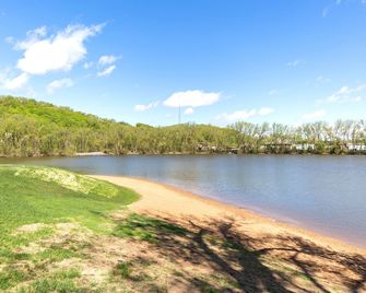 Coratel Inn & Suites by Jasper Mankato - Mankato