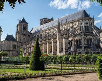 Lumineux & Convivial - Bourges - Gebäude