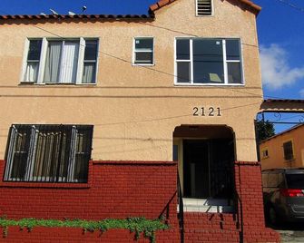 Cozy Studio Near Downtown La With Ac Wifi And Snacks - Los Angeles - Bâtiment