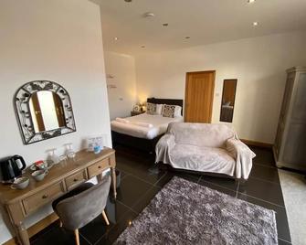 The Old Mill Rooms - Yarm - Bedroom