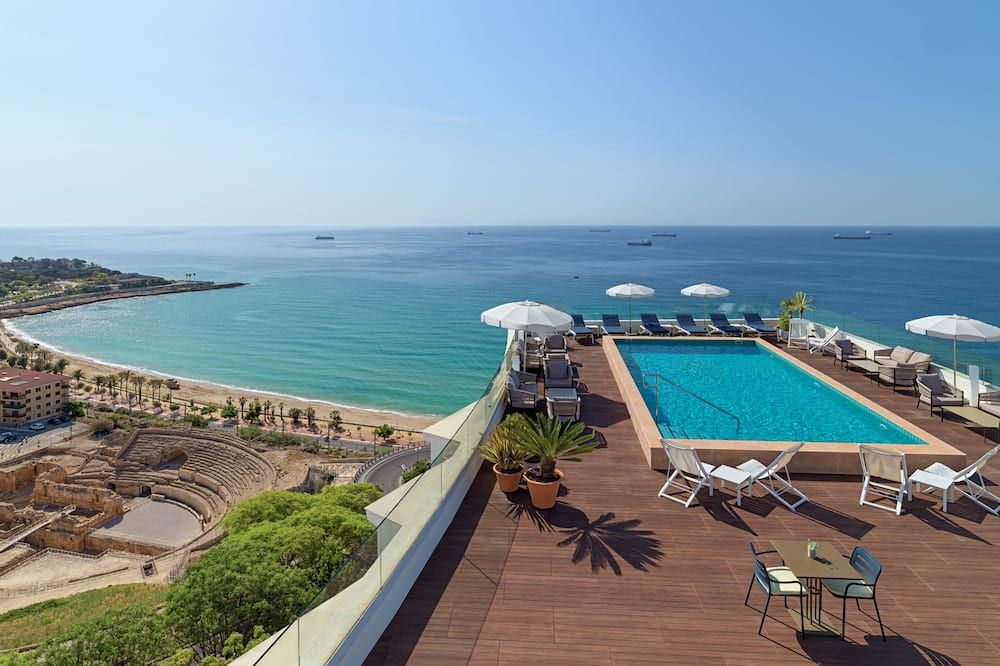 إتش 10 إمبيريال تاراكو - طراغونة تراجونا - حوض السباحة