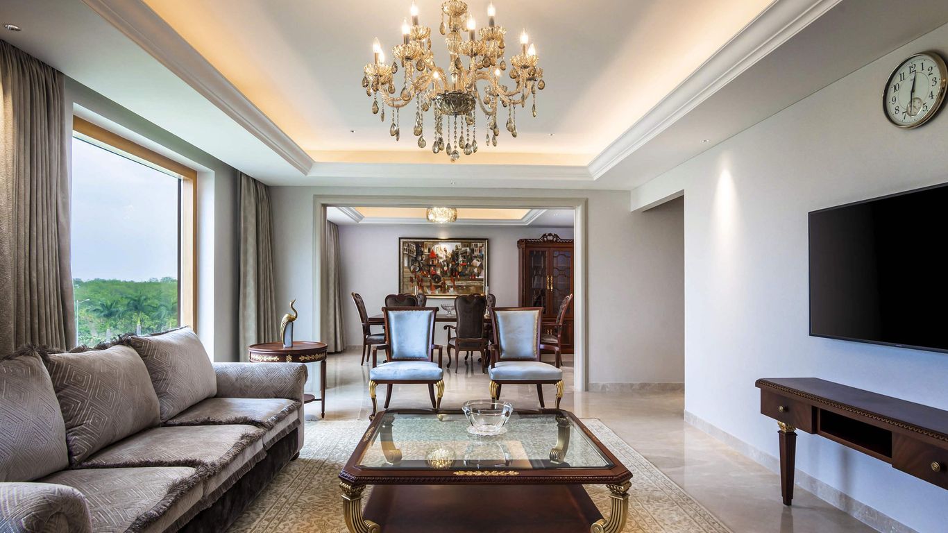 نوفوتيل حيدر أباد إيربورت