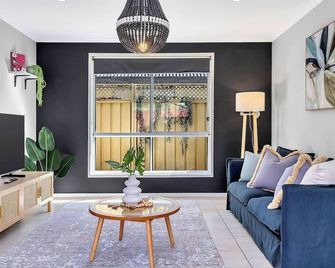 Fleurieu Days - Leafy Hideaway by Victor Harbor - McCracken - Pokój dzienny