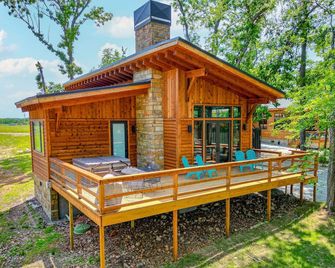 Twin Retreat Cabin 1: Hot Tub, Fire Pit, Golf Shangri La, Boat Grand Lake - Afton - Building