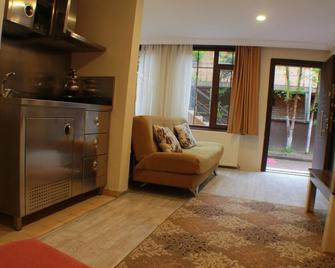 Cennet Motel - Uzungöl - Sala de estar