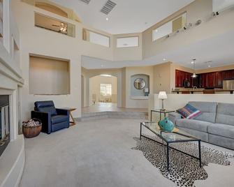 Experience Tranquility and Luxury in Every Corner! - Las Vegas - Pokój dzienny