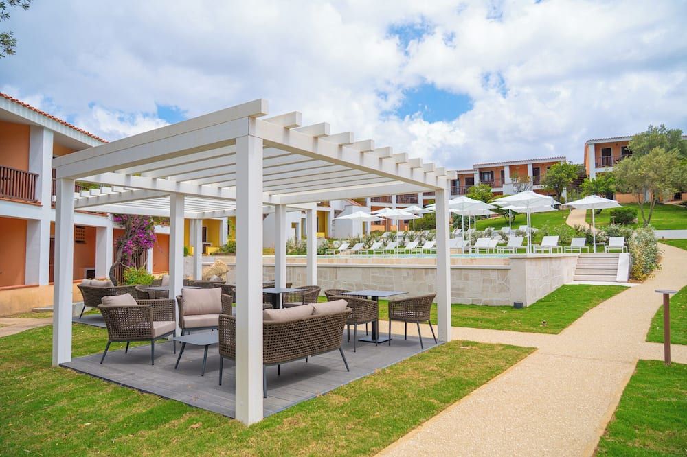 Felix Residence Hotel Costa Serena - פאלאו - פטיו