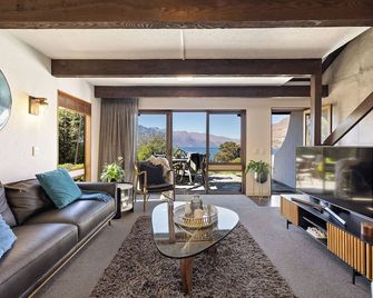 Alpine Chalet Walk to Town 39B Lomond Cres - Queenstown - Salon