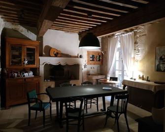 Rue du Château - Tarascon - Dining room
