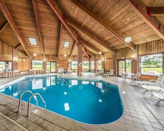 Blisspoint Inn Columbia City - Columbia City - Pool