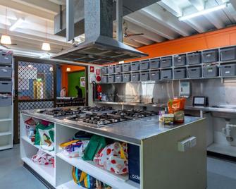 Tequila Sunrise Hostel Adelaide - Adelaida - Cocina