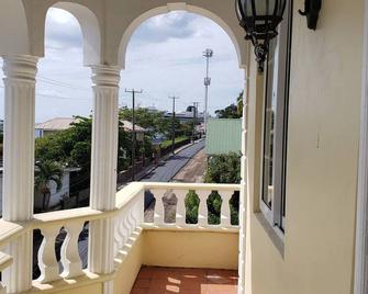 Unit 3 Private Apartment - Roseau - Roseau - Balcony