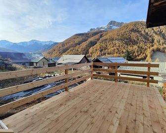 Chalet Ailleurs Appartement à Molines en Queyras - Molines-en-Queyras - Outdoor view