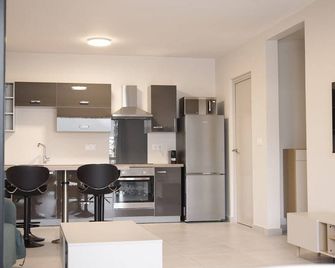 Le Soleil de Queenstone - Faaa - Kitchen