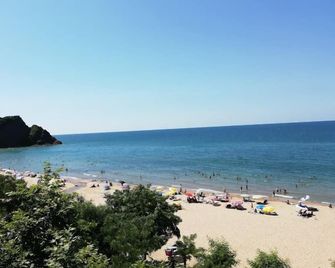 Pinar Otel - Amasra - Strand