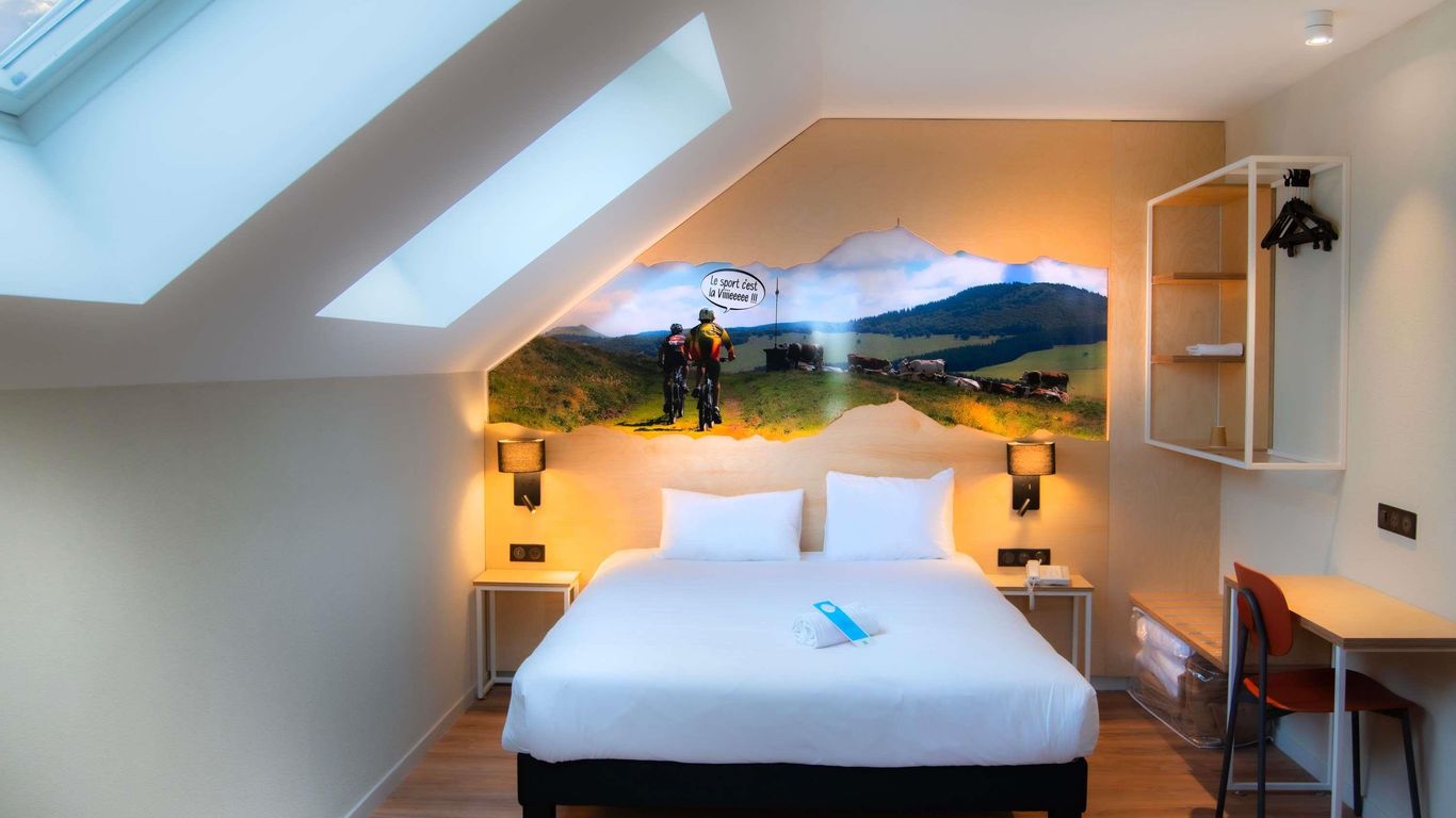 إيبيس ستيليز كليرمونت فيراند لو بريزيت إيربورت