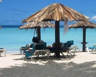 Halcyon Cove by Rex Resorts - Cedar Grove