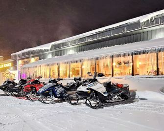 Jolly Roger Inn & Resort - Parry Sound