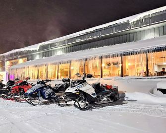 Jolly Roger Inn & Resort - Parry Sound