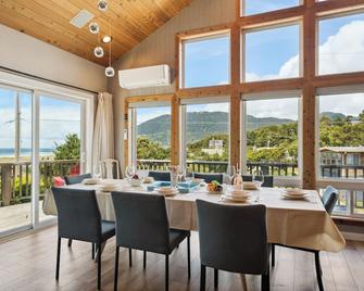 Amazing Ocean View Mca#448 - Manzanita