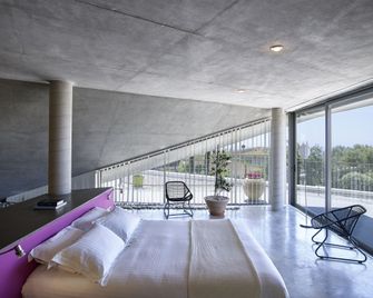 Leivatho Hotel - Svoronata