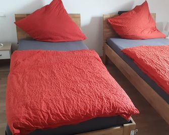 Privatzimmer Popp-Hessenauer - Ansbach - Ložnice