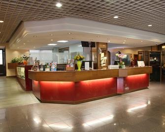 Hotel Maxim - ורונה - דלפק קבלה