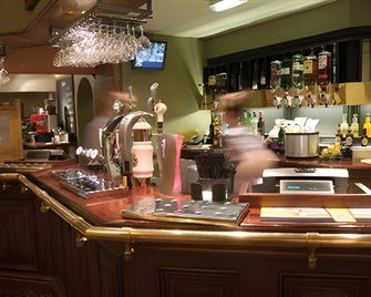 The Dibbinsdale Inn - Birkenhead - Bar