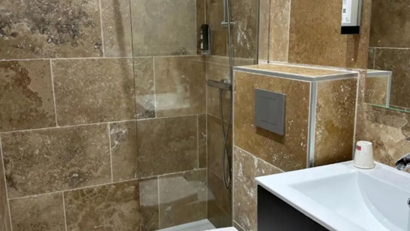 Logis Hotel-Restaurant Au Vieux Morvan,