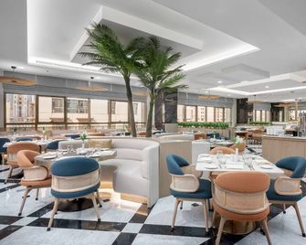 Rotana Al Manakha Madinah - Medina - Restaurant
