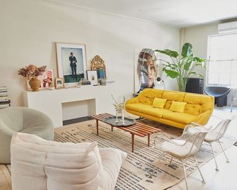 Charming 3-bedroom house with WiFi and AC in beautiful Brooklyn - Brooklyn - Sala de estar