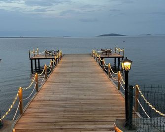 Cunda Basel Otel - Ayvalık - Piscina