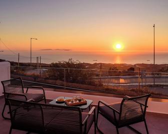 Casa della Liberta - Firostefani - Balcony