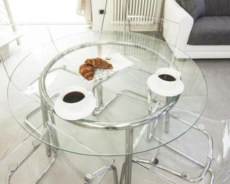 Alessia's Flat - Mac Mahon - מילאנו - חדר שינה