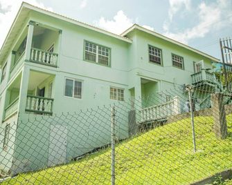 3-bedroom apartment in charming Clare Valley with AC, WiFi - Clare Valley - 建築