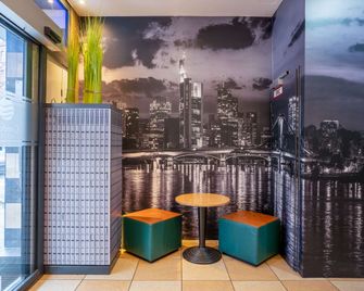 Comfort Hotel Frankfurt Central Station - פרנקפורט אם מיין - לובי