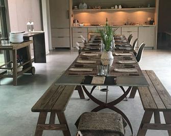 Country House in a lovely setting - Stanfordville - Comedor