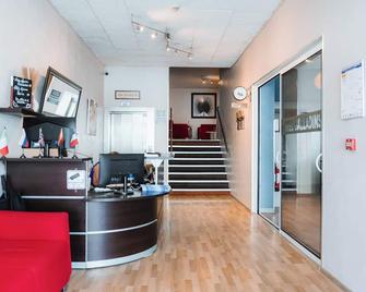urban by balladins Perpignan - Perpignan - Lễ tân