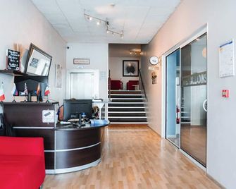 urban by balladins Perpignan - פרפיניאן - דלפק קבלה