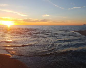 Waterfront Cabin, Great View, Private Beach, Sunsets - Arcadia - Playa